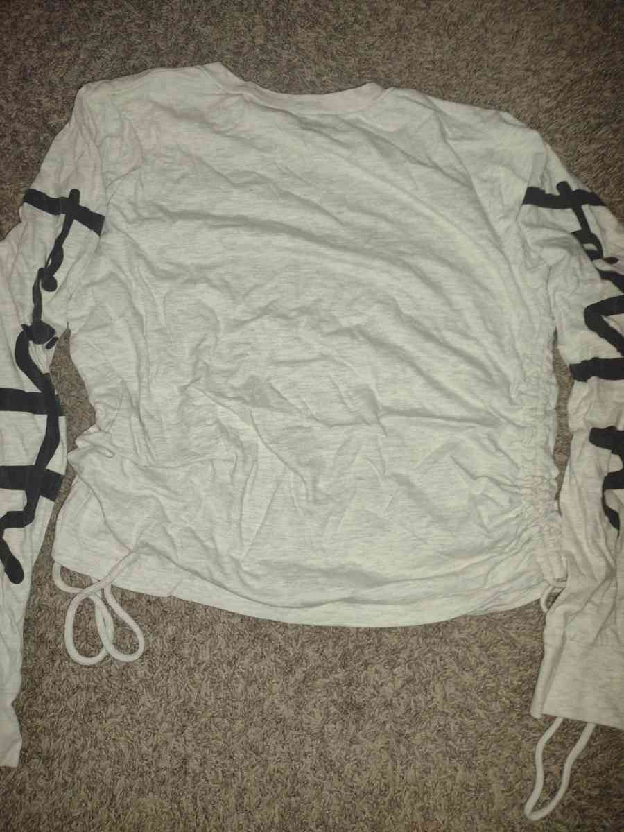 faith sweatshirt - Apache Junction, Arizona - FleaMarketBay