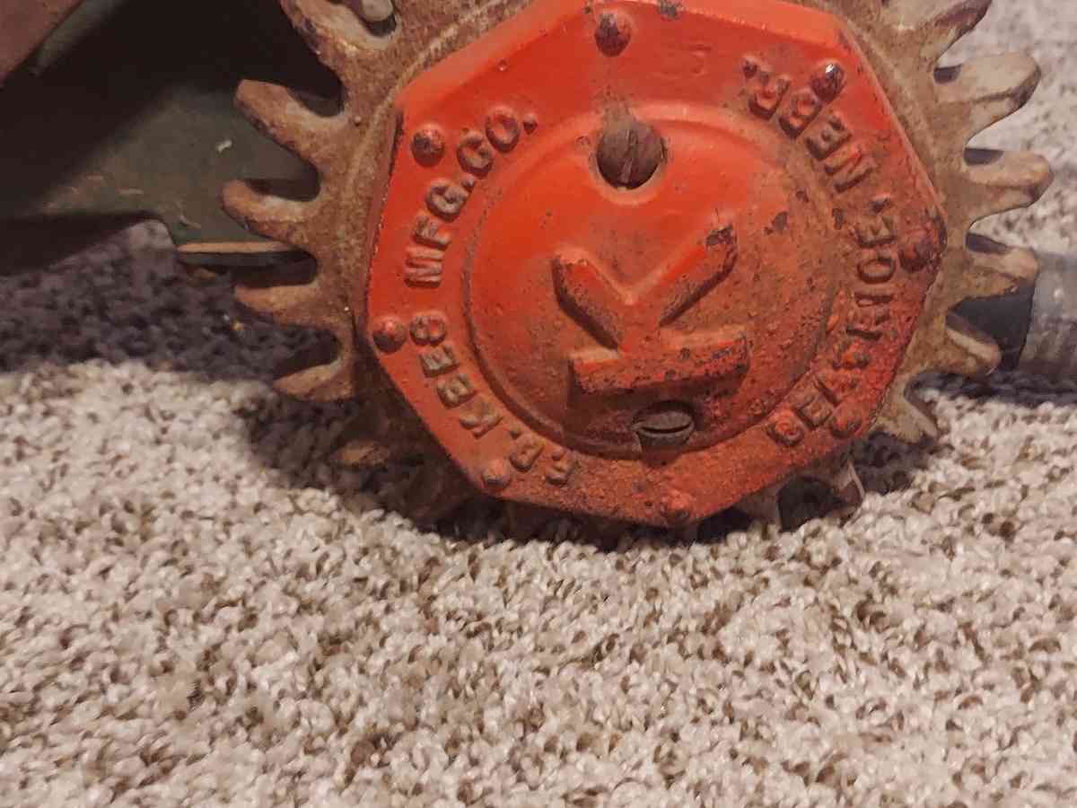 Vintage Cast Iron Kees Krawler Mosel 101 - Wichita, Kansas - FleaMarketBay