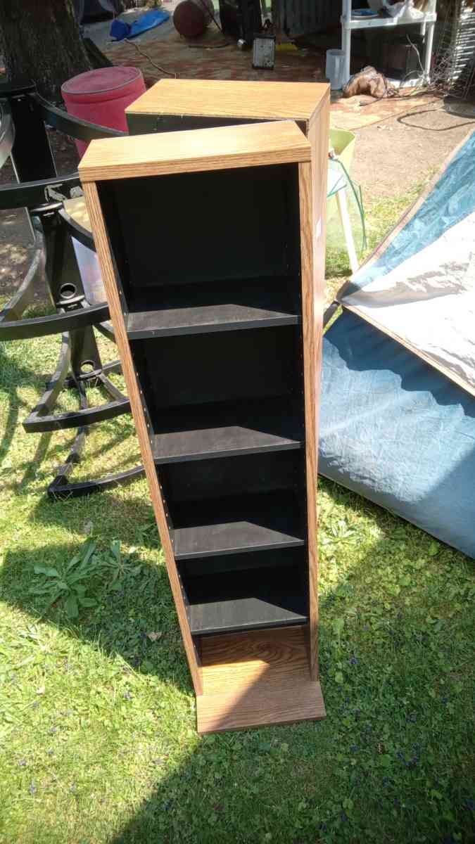 Multimedia Storage Towers - Manteno, Illinois - FleaMarketBay