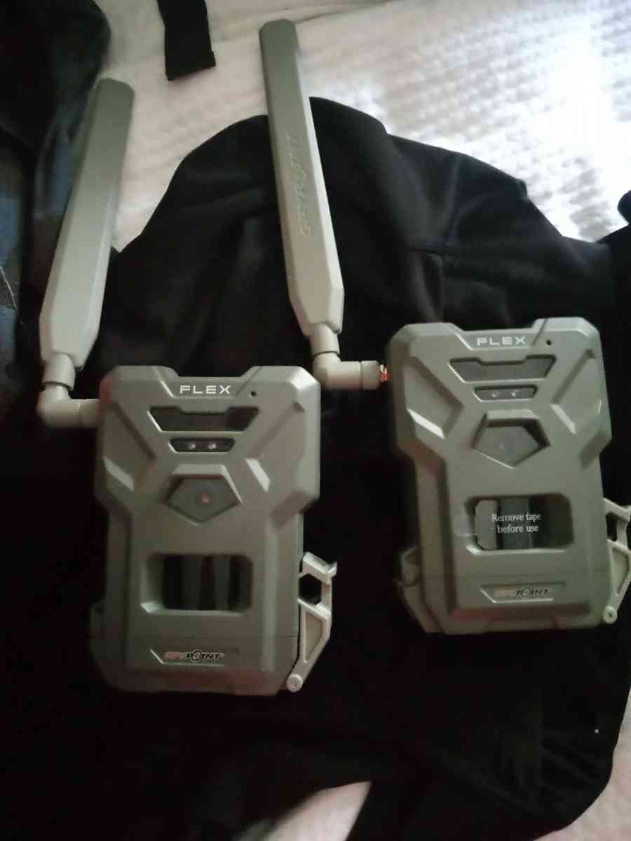 deer cameras never used muddys the brand there 150 at store - Plymouth, North Carolina