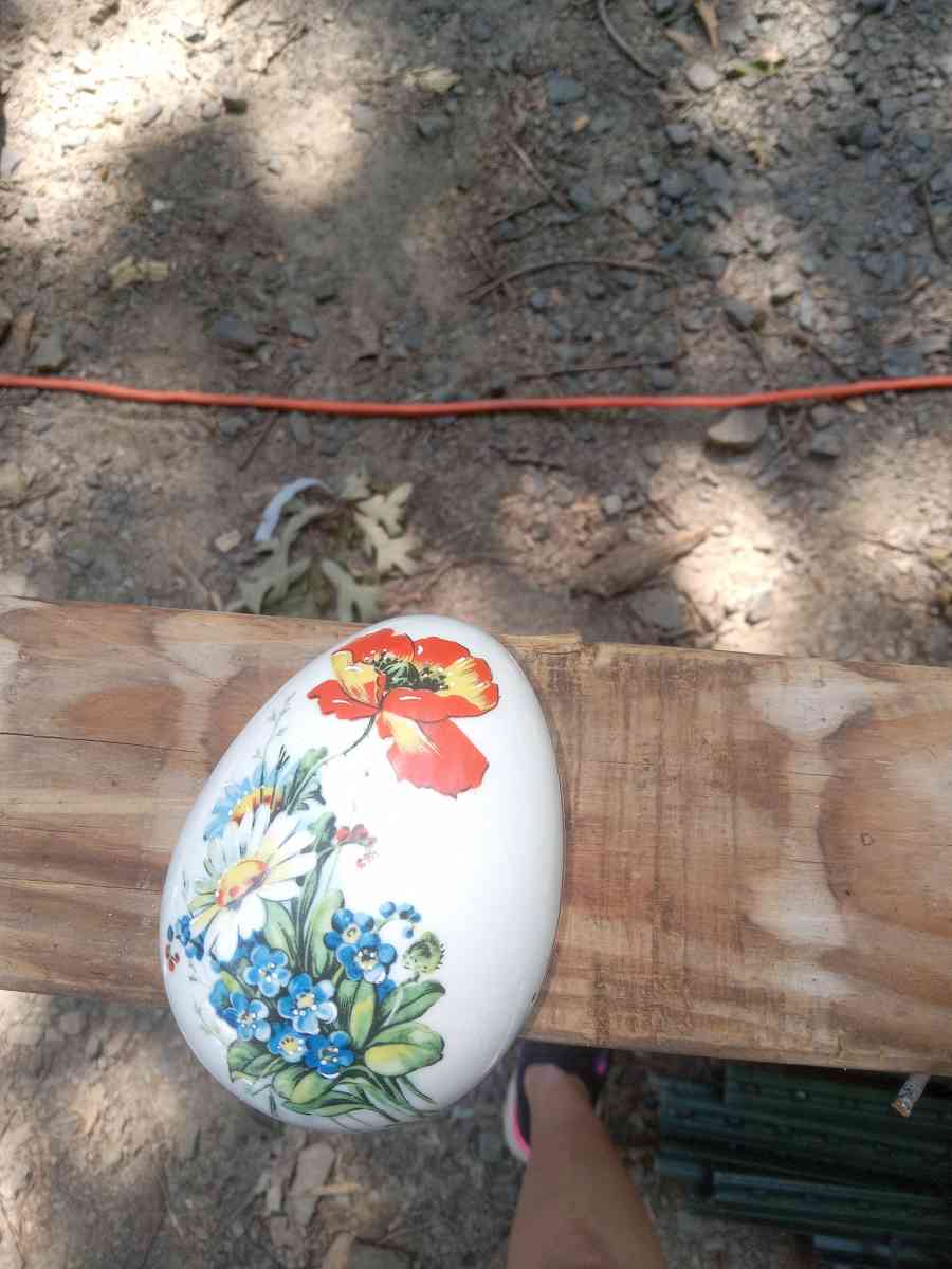 glass egg - Cabot, Arkansas