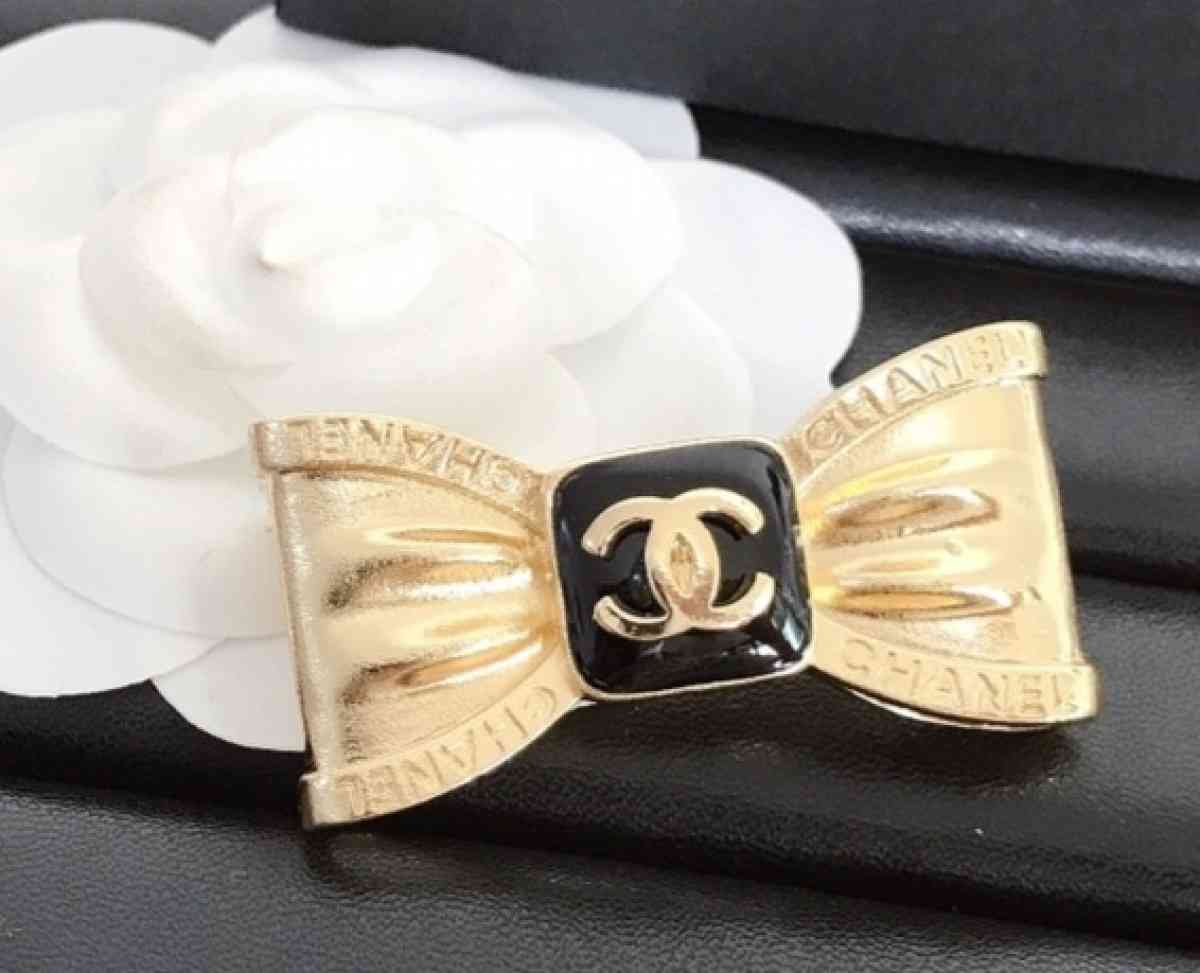 brooches pin cc - Mission Viejo, California