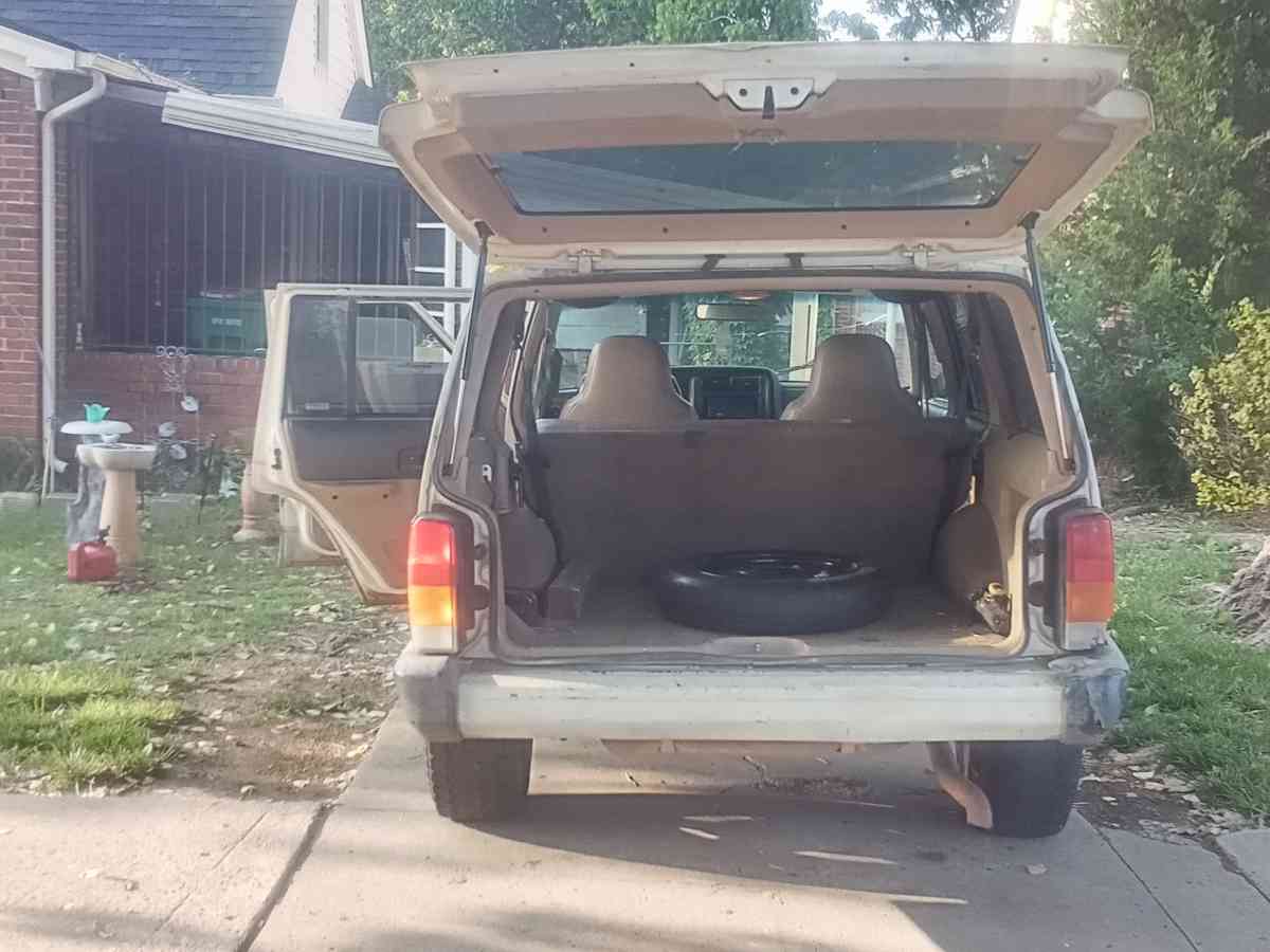 2000 jeep Cherokee sport - Oklahoma City, Oklahoma - FleaMarketBay