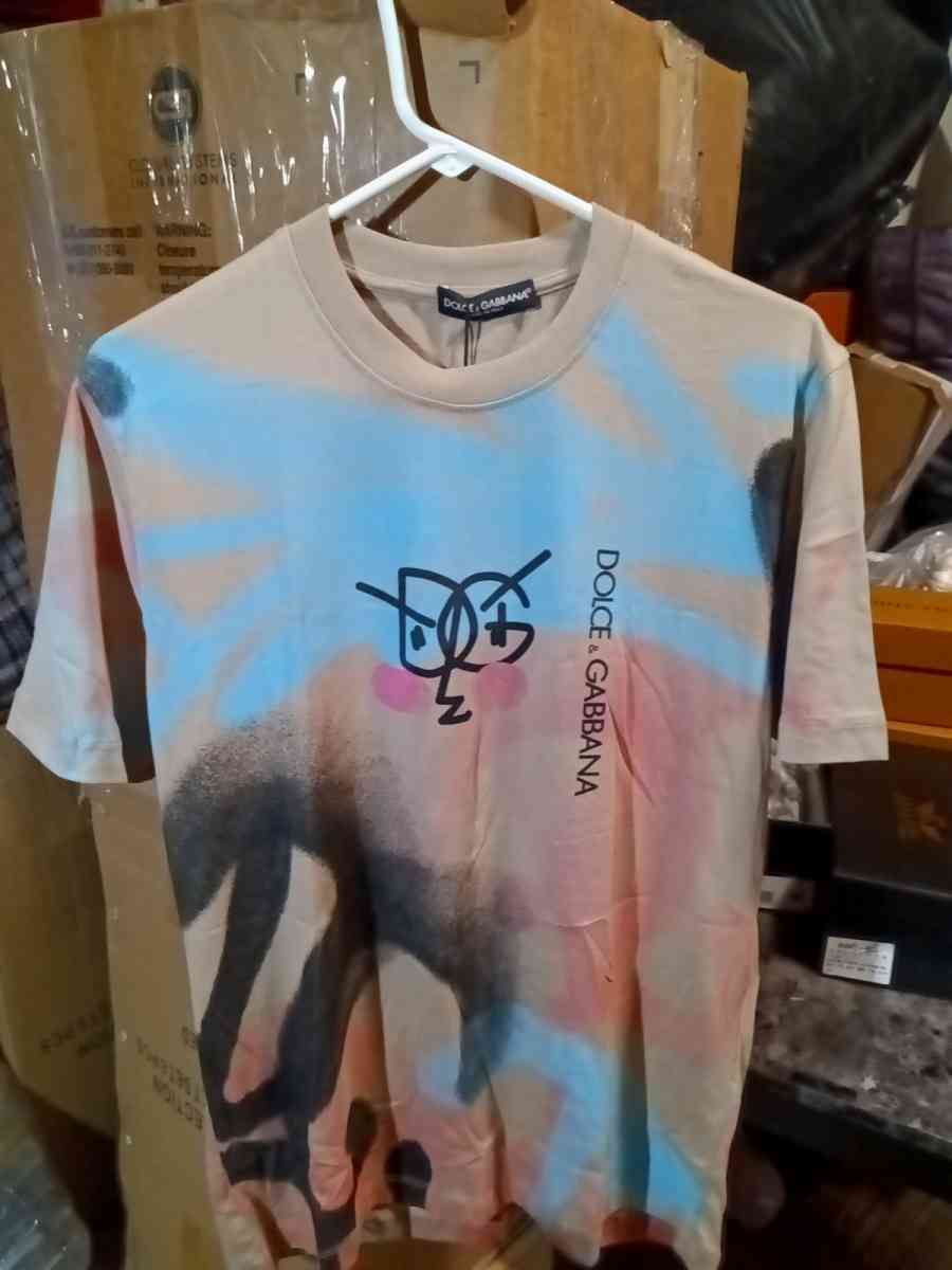 dolce Gabbana tshirt - Aberdeen Proving Ground, Maryland - FleaMarketBay