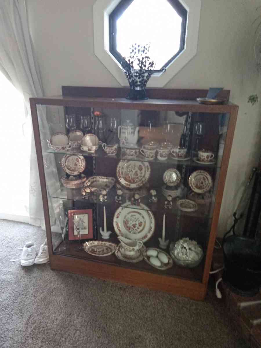 100 year old Spode Indian Tree China and cabinet - Gardnerville, Nevada