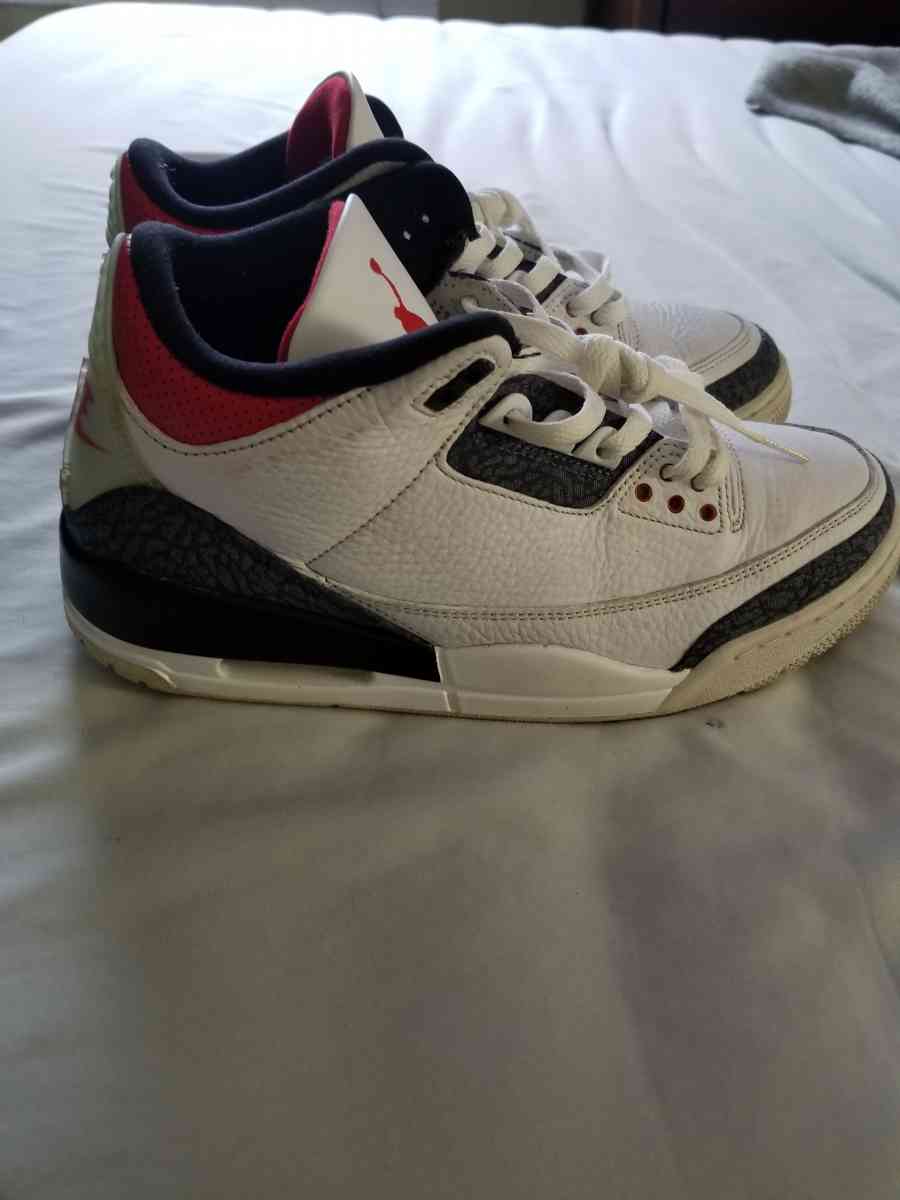 Air Jordan Retro 3s - Clarksville, Tennessee - FleaMarketBay