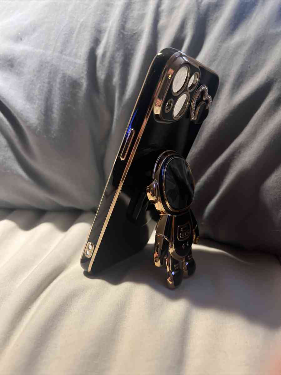 IPhone 13 14 3D rubber case - Rancho Cucamonga, California - FleaMarketBay