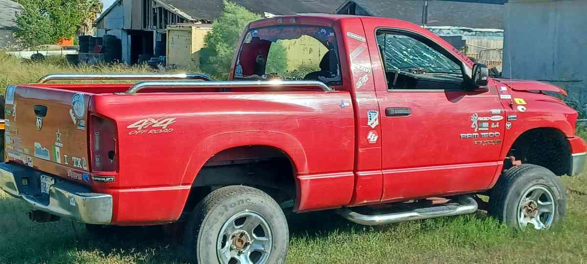 ram hemi 4x4 - Raymondville, Texas - FleaMarketBay