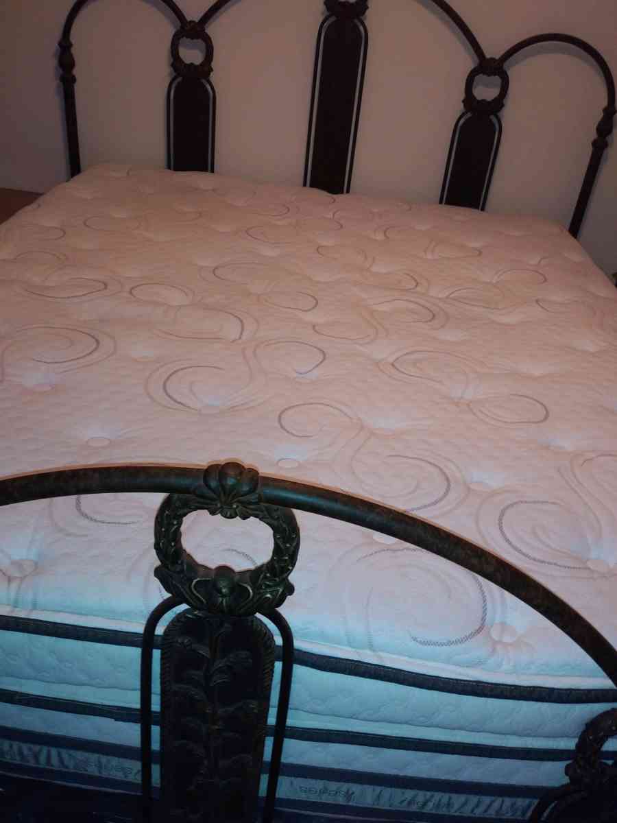 Cast iron king size bed frame Matress and Box Spring Used - Fort Worth, Texas