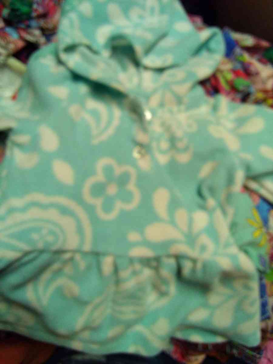 gently used clothes for all ages boy or girl - Alexandria, Kentucky - FleaMarketBay