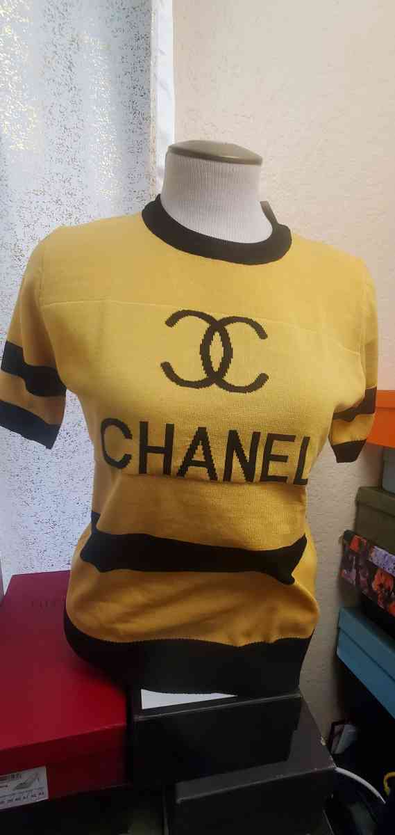 shirts and blouse - Mission Viejo, California - FleaMarketBay