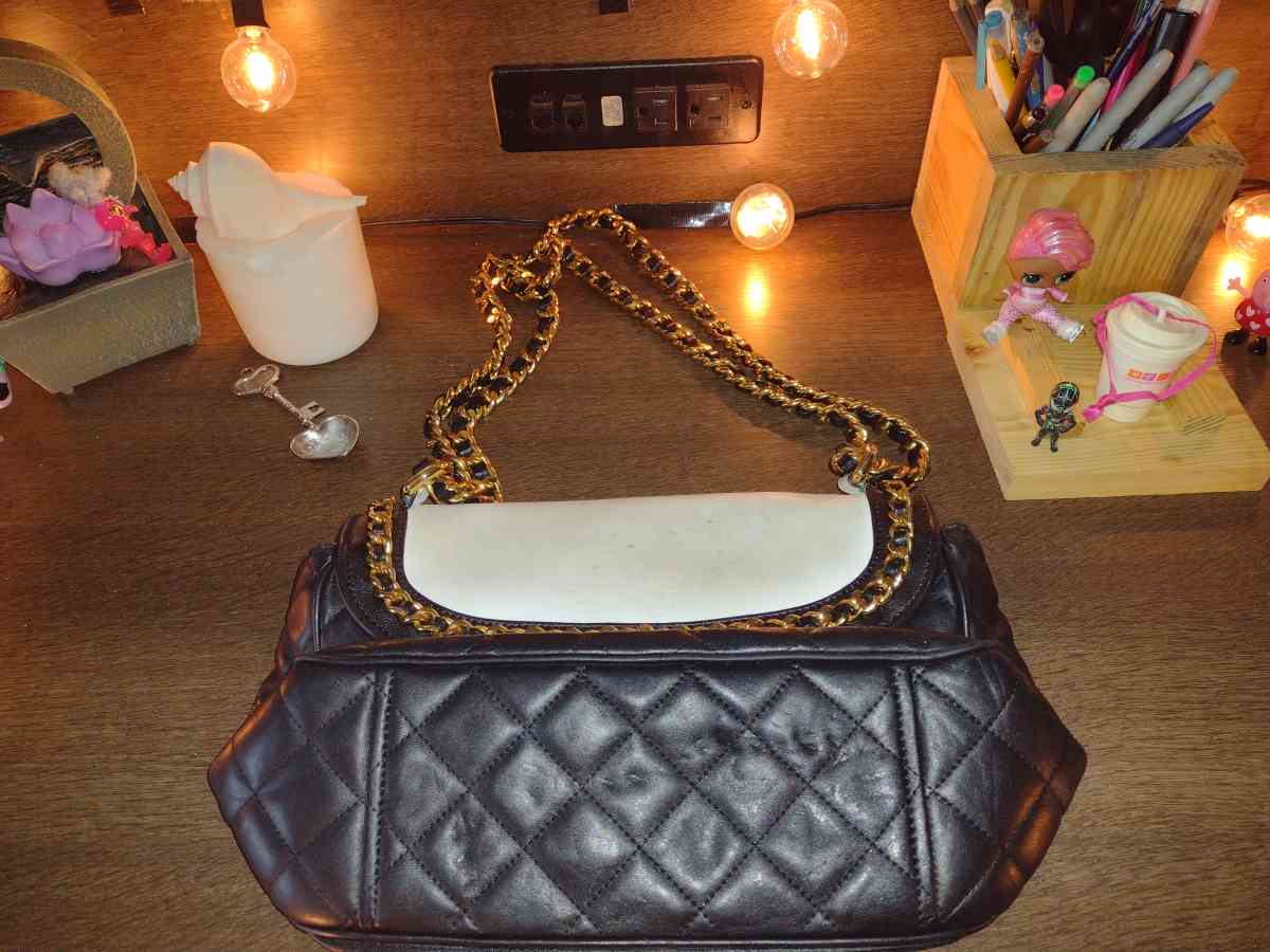 womens shoulder bag - Providence, Rhode Island