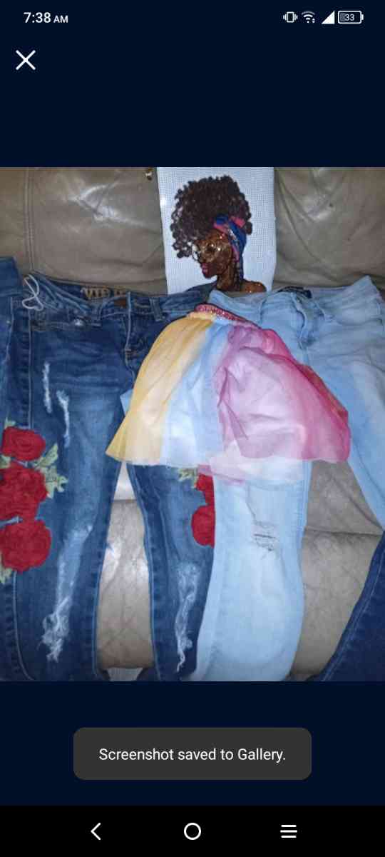 clothes - Weslaco, Texas - FleaMarketBay