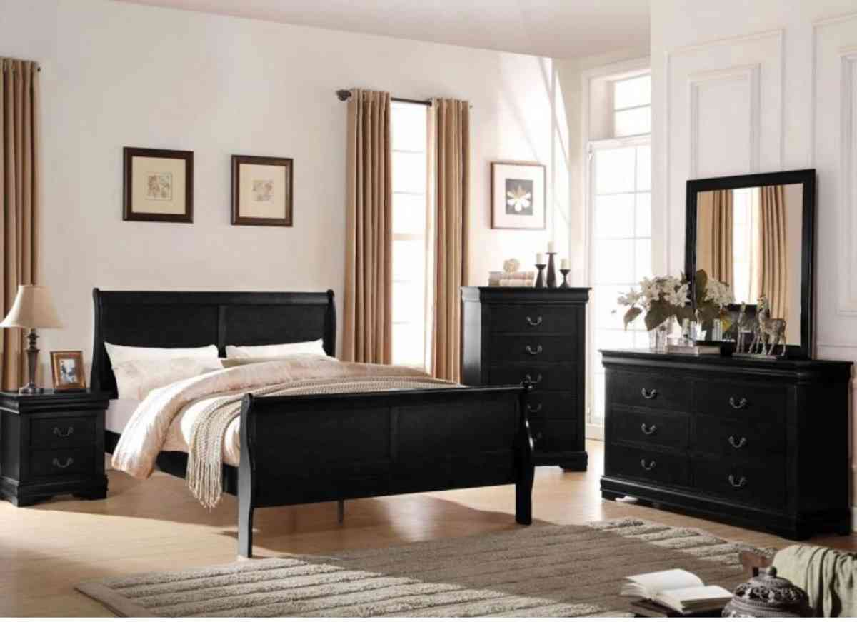 Bedroom set complete with premium quality and colors - Richardson, Texas - FleaMarketBay
