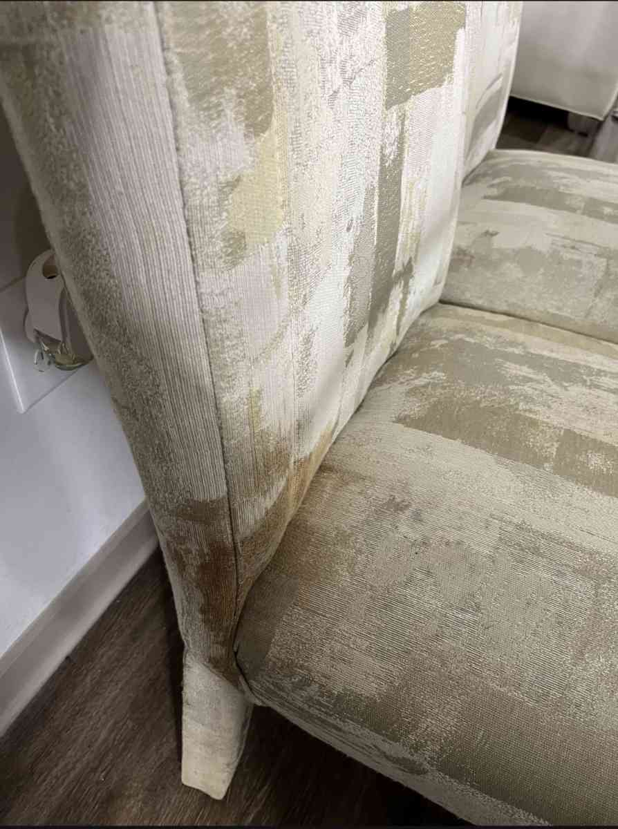 Kitchen Table Set Includes 4 Chairs - Tucker, Georgia - FleaMarketBay