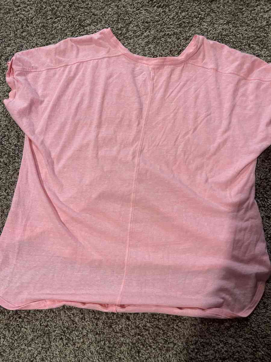 shirts - Fresno, California - FleaMarketBay