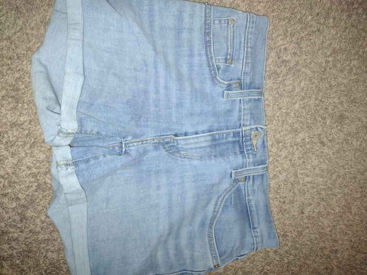 blue jean shorts - Apache Junction, Arizona