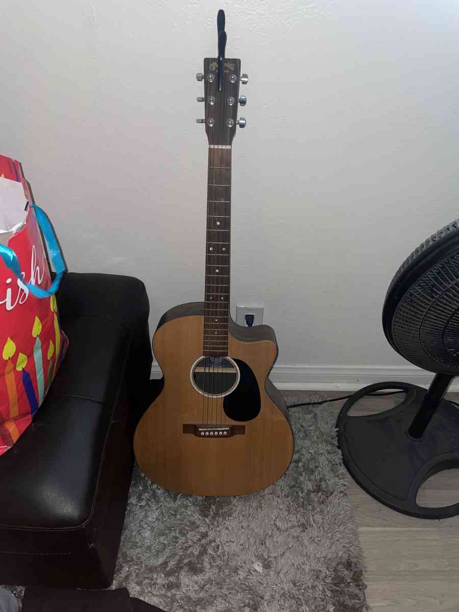martin co c series acoustic guitar - Costa Mesa, California - FleaMarketBay