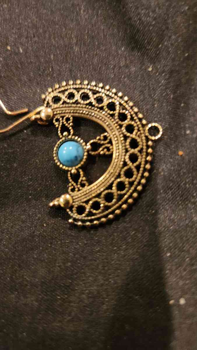 Jade Native American Earings - Hawley, Pennsylvania - FleaMarketBay