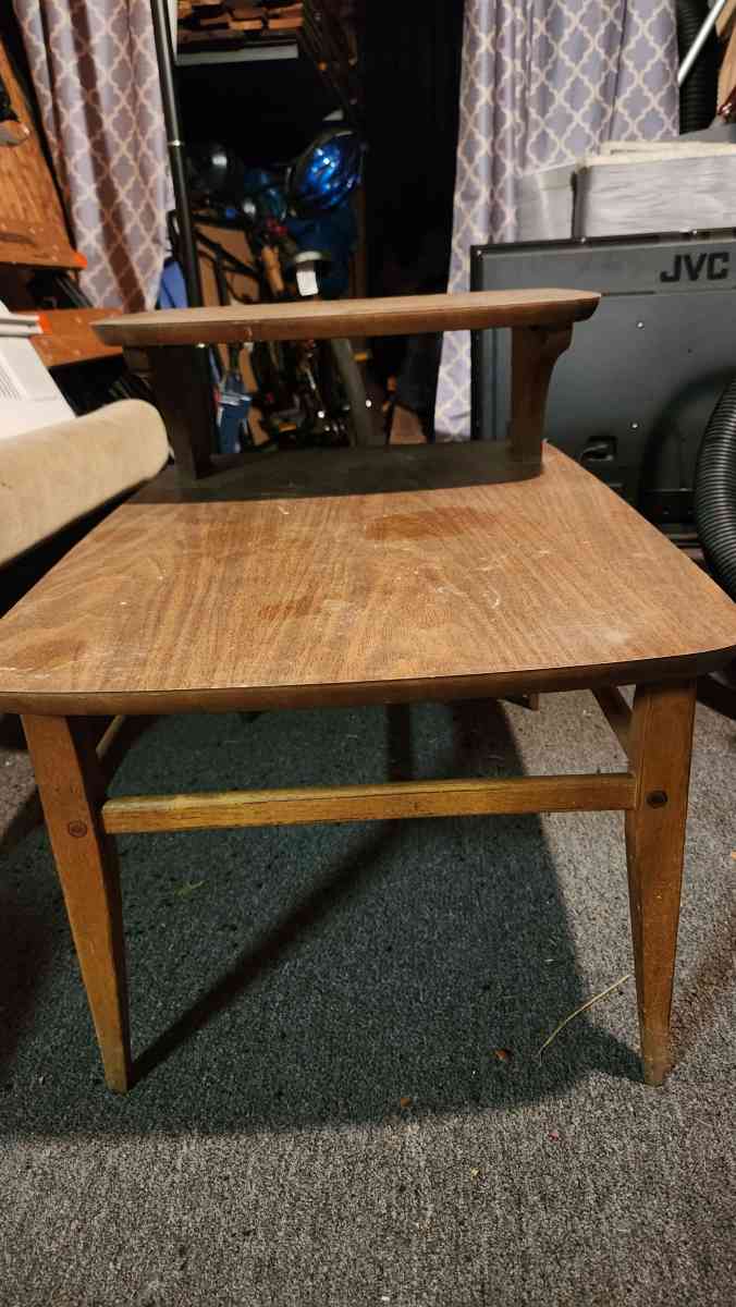 Modern Teak End Table - Hawley, Pennsylvania - FleaMarketBay