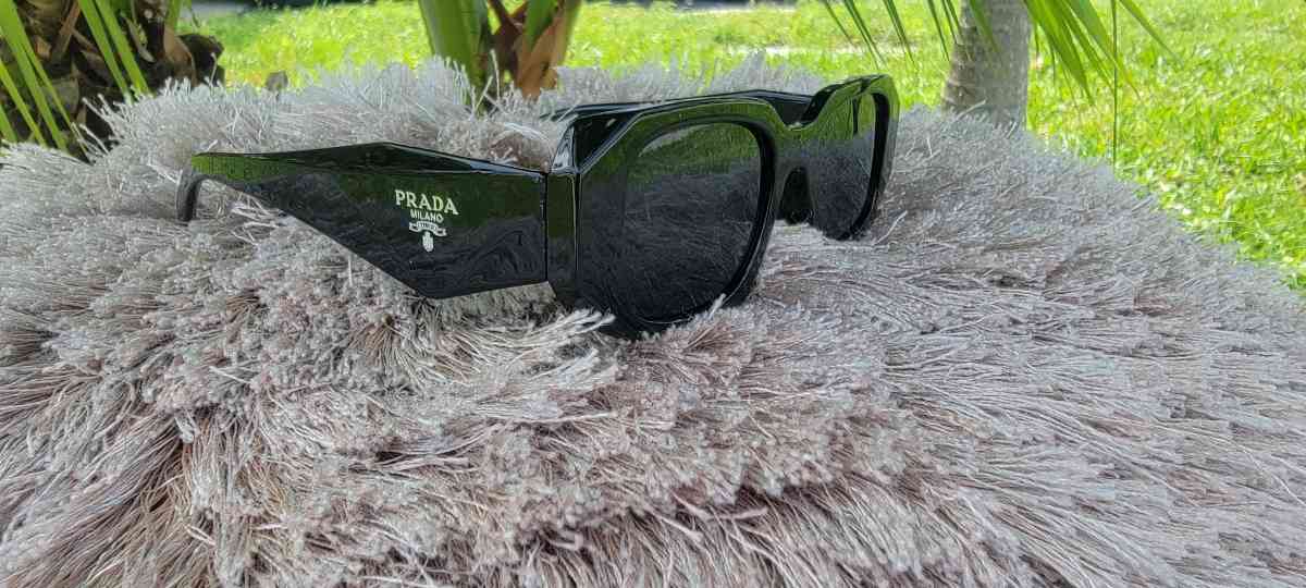 Glasses Prada Milano - Hollywood, Florida