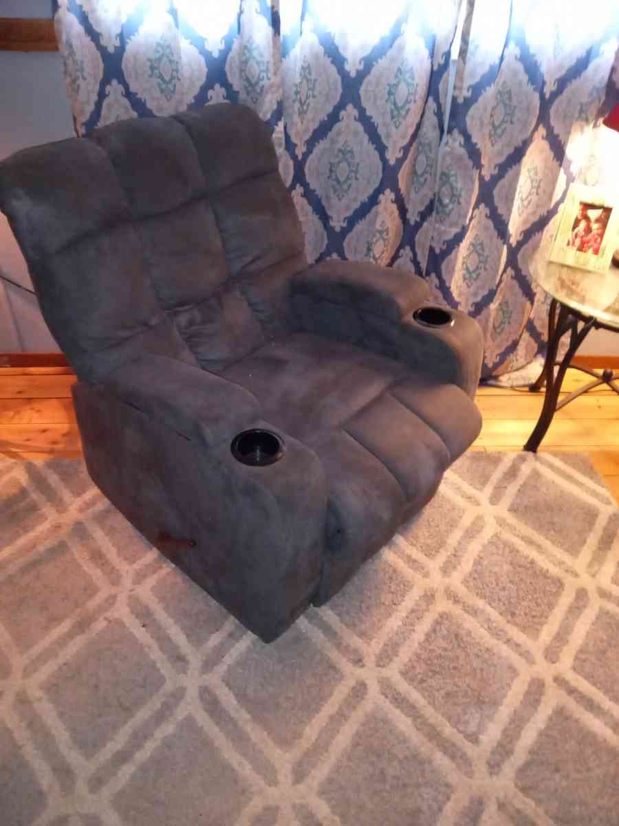 recliner - Philadelphia, Mississippi