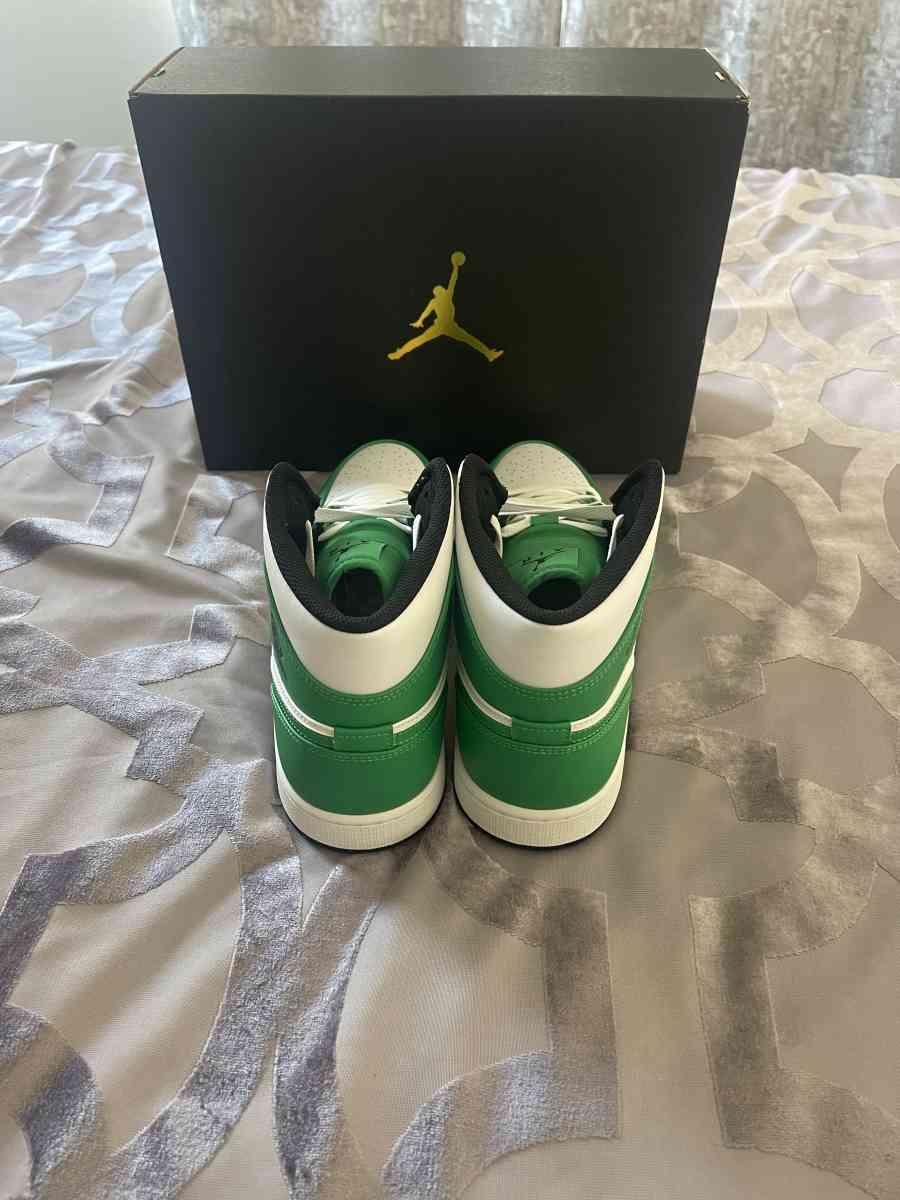 Air Jordan 1 Mid - San Diego, California - FleaMarketBay