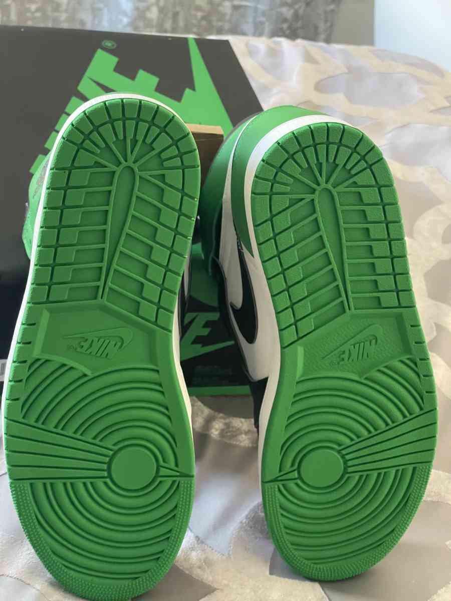 Air Jordan 1  Retro High OG - San Diego, California - FleaMarketBay