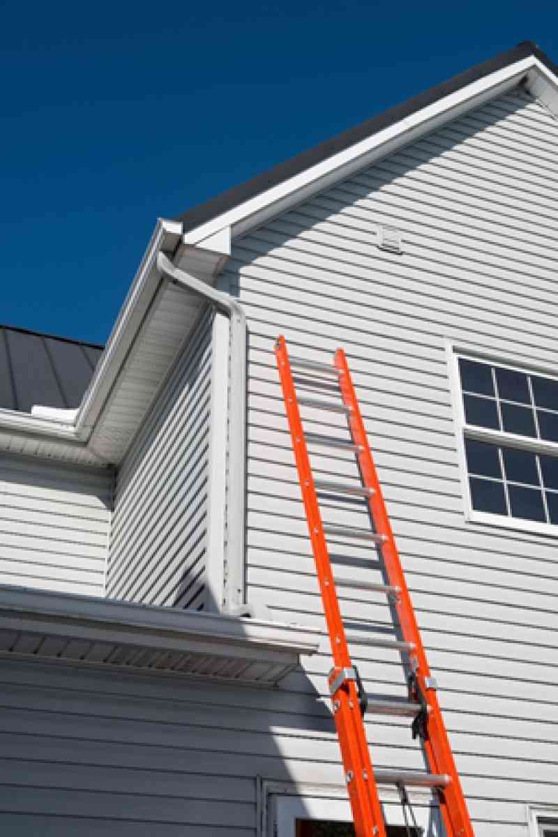 Louisville Ladder FE3228 28ft Fiberglass Extension Ladder 30 - North Plains, Oregon - FleaMarketBay