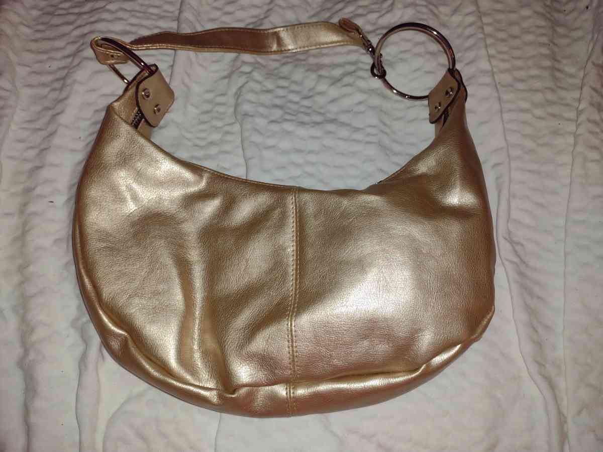Apt 9 gold crescent bag - Providence, Rhode Island - FleaMarketBay