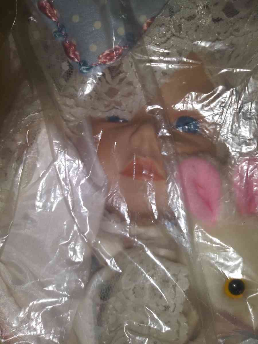 BUNDLE OF JOY PORCELAIN DOLL - Alliance, Ohio