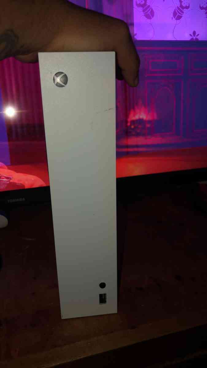 Xbox series s - Greensboro, North Carolina - FleaMarketBay