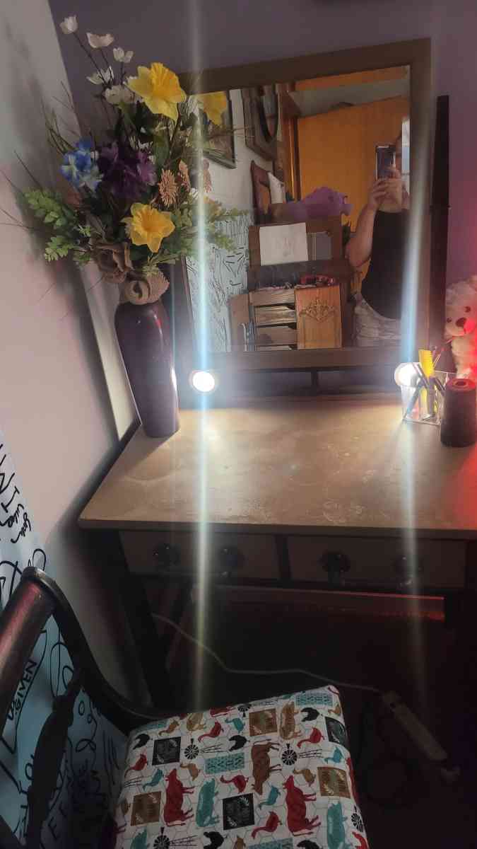 vanity - Utica, Nebraska - FleaMarketBay