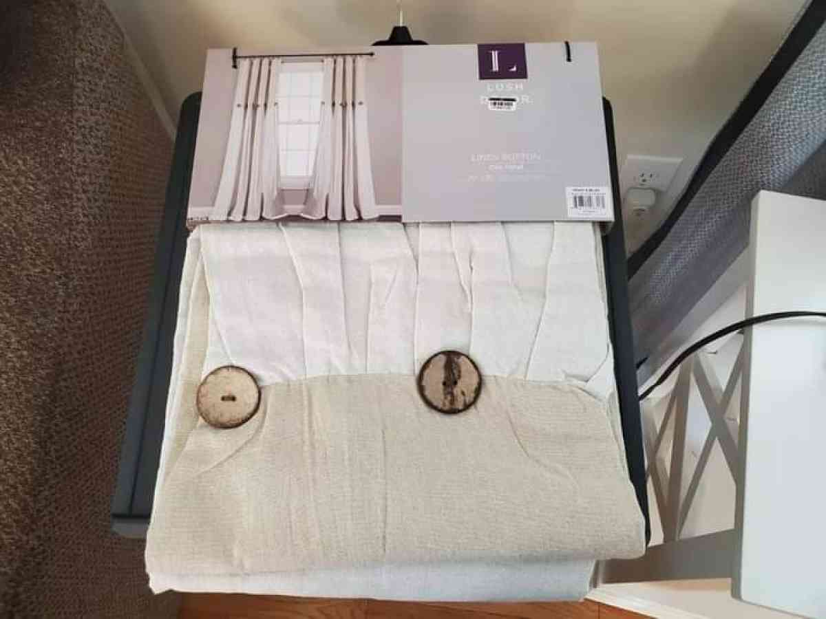20 lush decor curtains one panel 40 X 84 linen button New - Indianapolis, Indiana