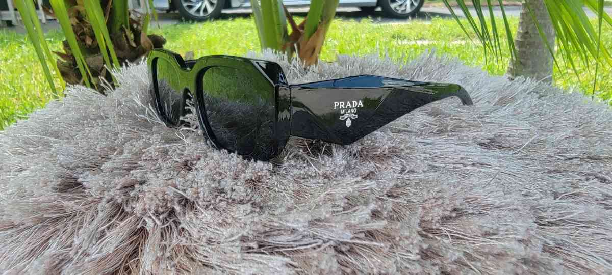 Glasses Prada Milano - Hollywood, Florida - FleaMarketBay