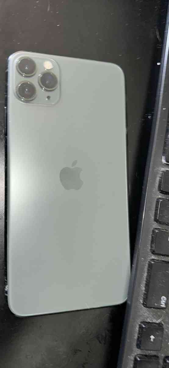 IPhone 11 Pro Max - Orlando, Florida