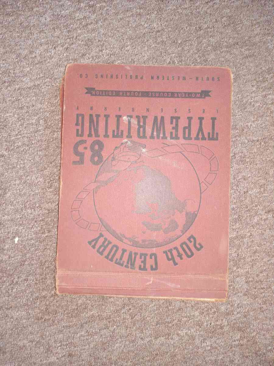 typewriter - Nanticoke, Pennsylvania - FleaMarketBay