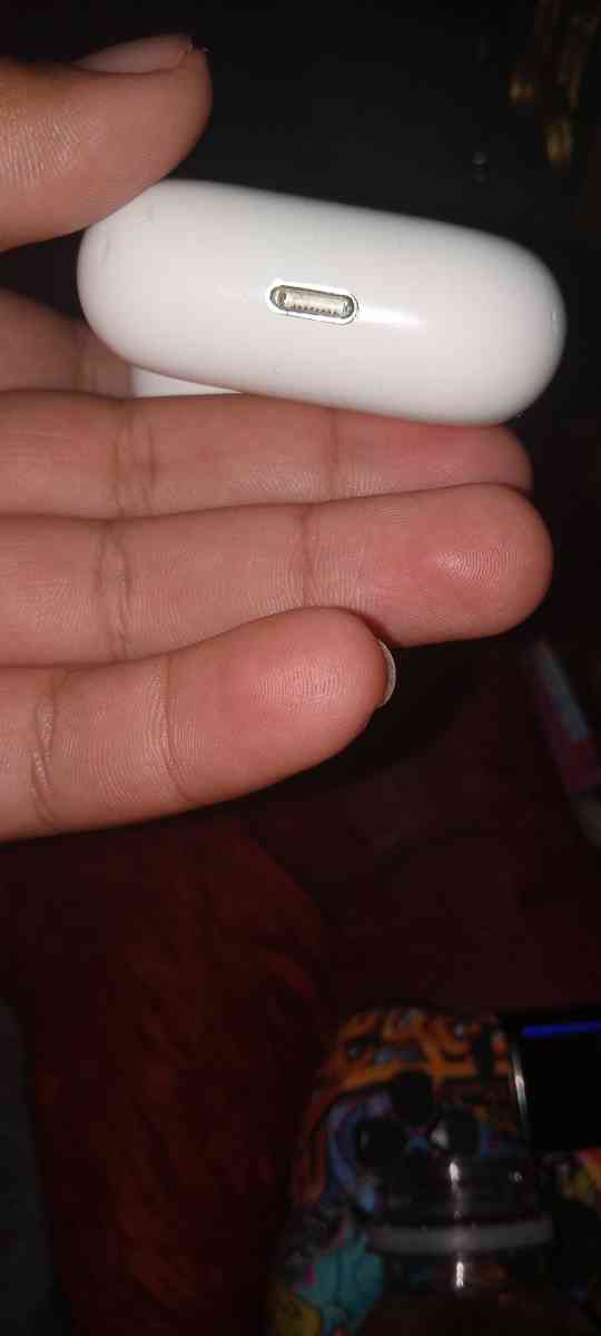 airpod pros gen 3 - Springfield, Massachusetts - FleaMarketBay