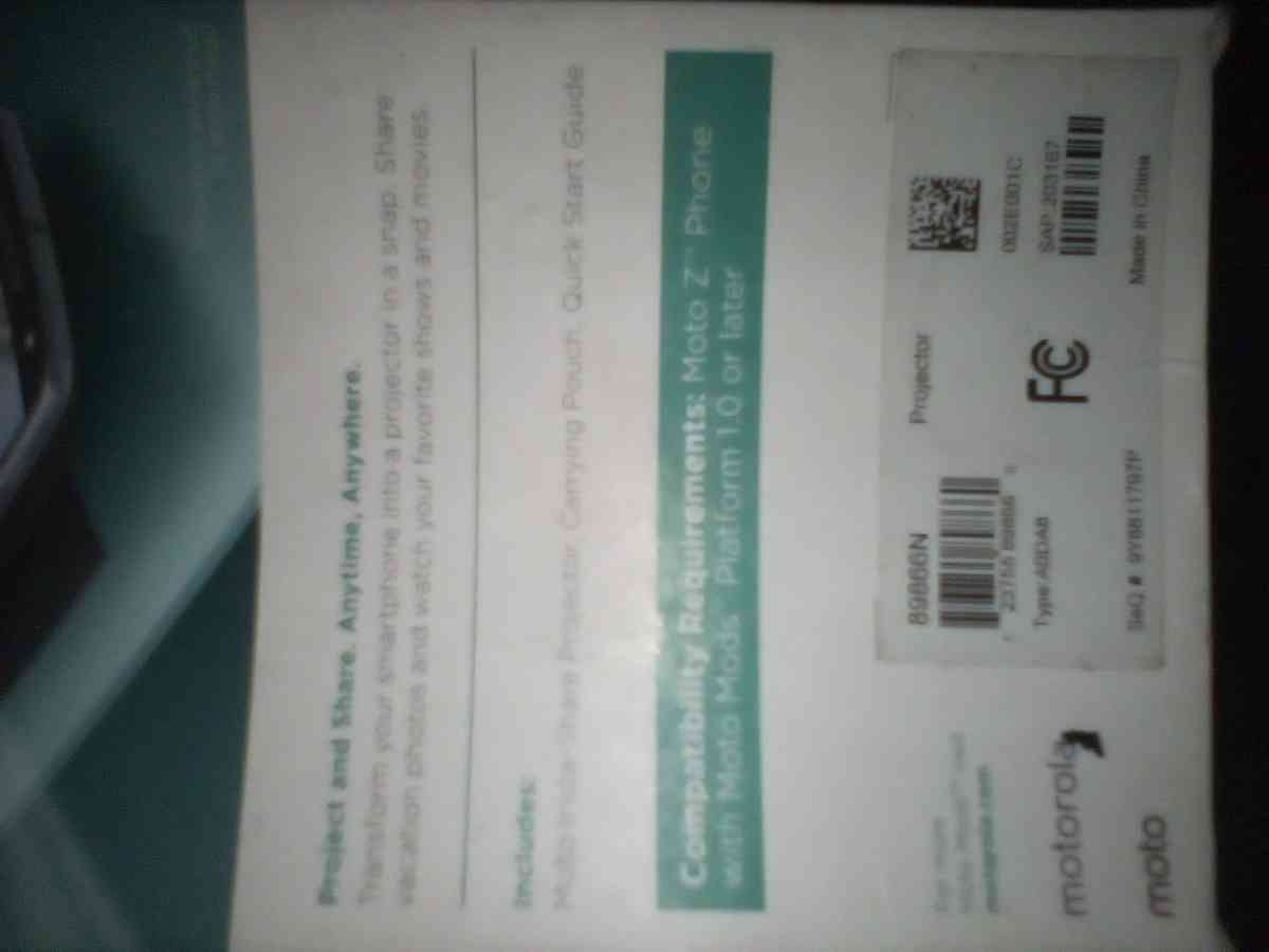 projector attchmt n camera 4 Motorola phone - Oklahoma City, Oklahoma - FleaMarketBay