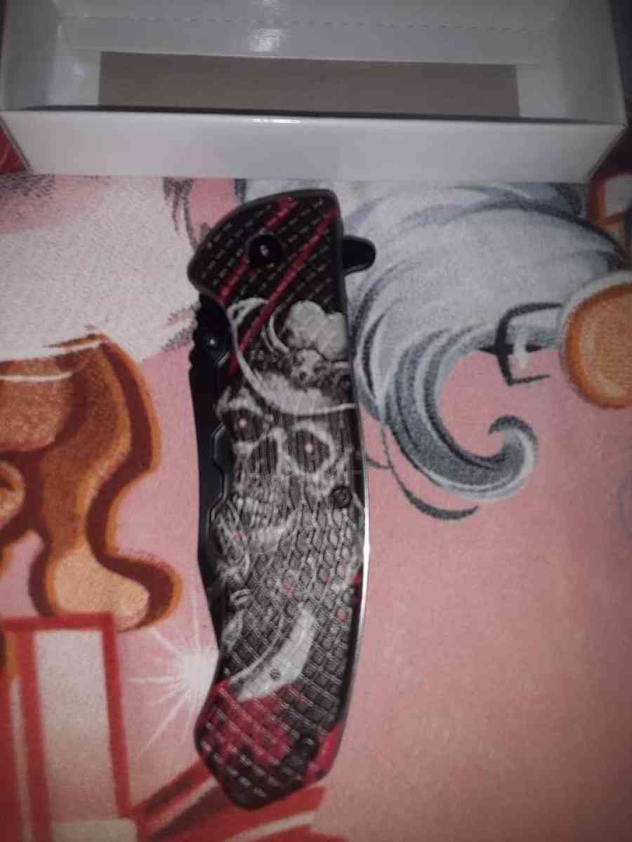 Brand New Cannabis Knuckle Knife - Indianapolis, Indiana