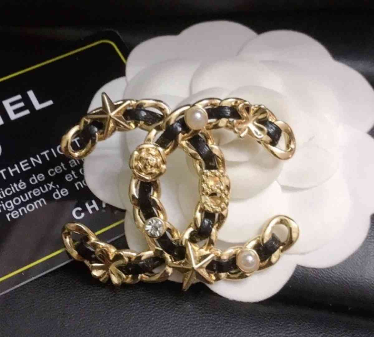 brooches cc pin - Mission Viejo, California