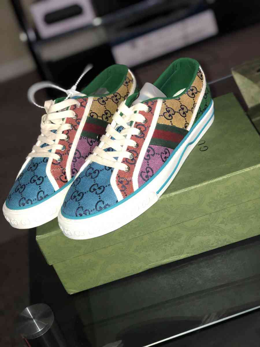 Classic Top Notch 1977 Gucci Soft - Fort Worth, Texas - FleaMarketBay