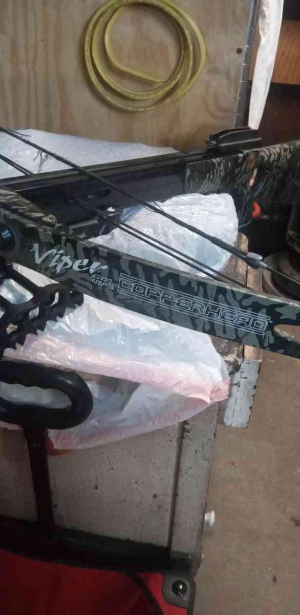 cross bow - Batavia, Ohio - FleaMarketBay