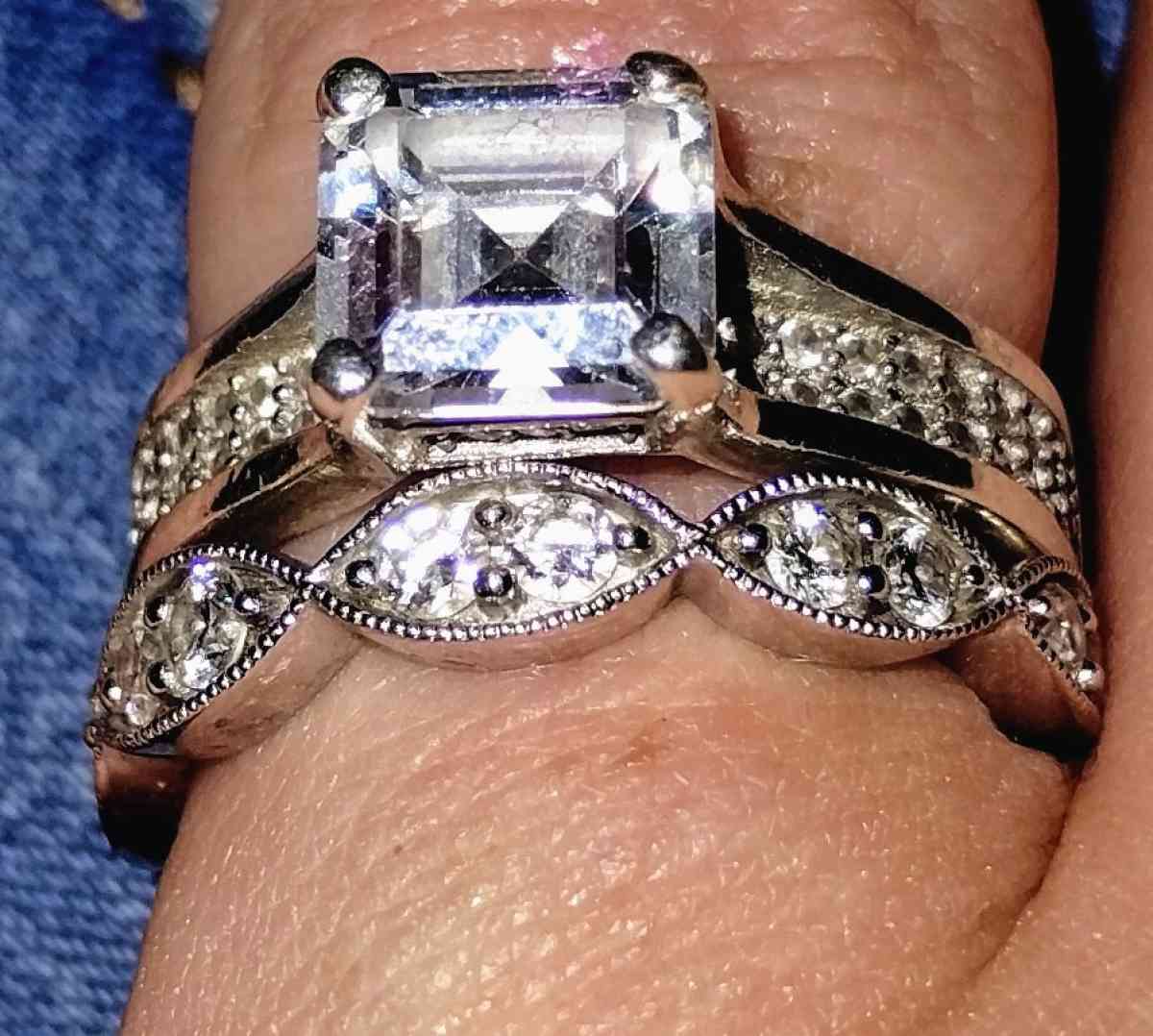 2 karet dimon ring set - Easley, South Carolina - FleaMarketBay