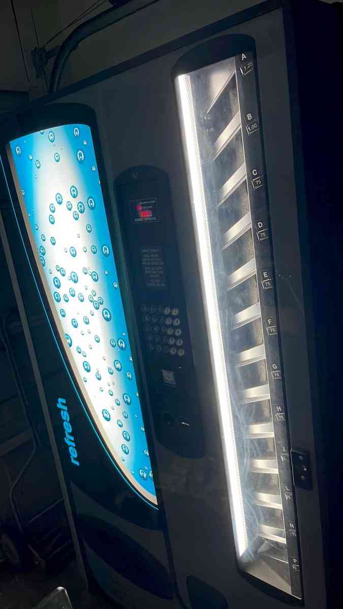 drink vending machine - Georgetown, Texas - FleaMarketBay