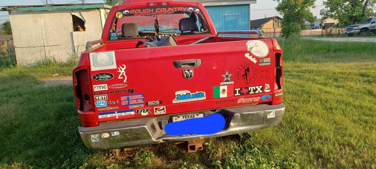 ram hemi 4x4 - Raymondville, Texas