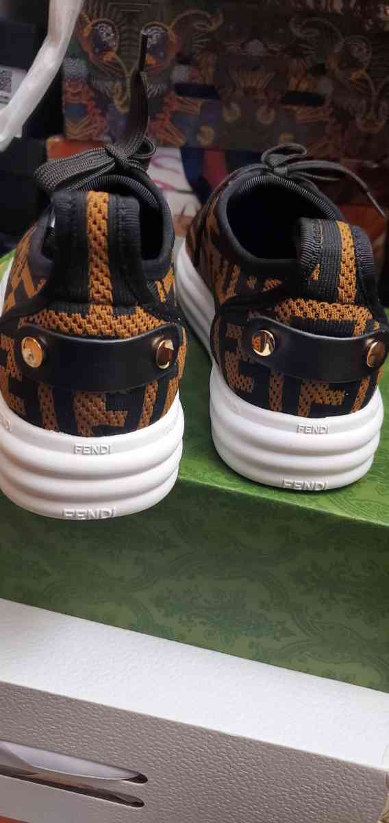 FBrown sneaker shoes - Mission Viejo, California - FleaMarketBay