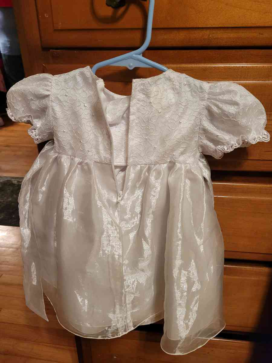 baby dress - Mequon, Wisconsin - FleaMarketBay
