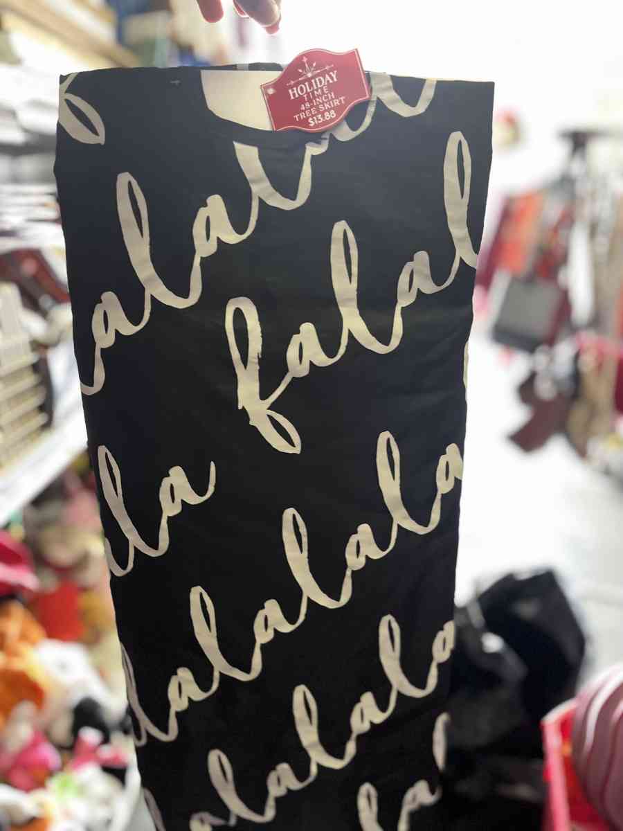 tree skirts - Stuart, Florida - FleaMarketBay