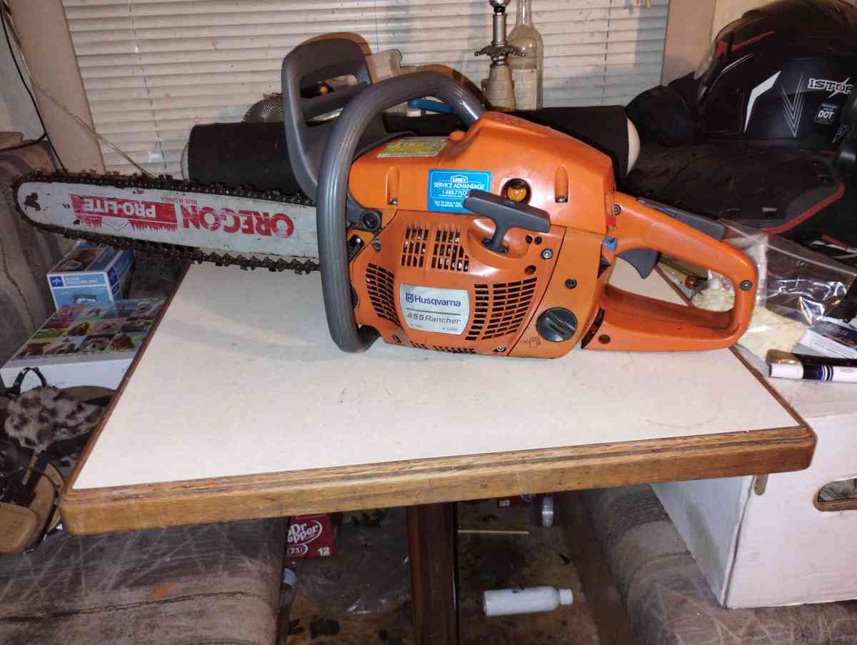 Husqvarna Chainsaw 455 Rancher with 20 bar - Abilene, Texas - FleaMarketBay